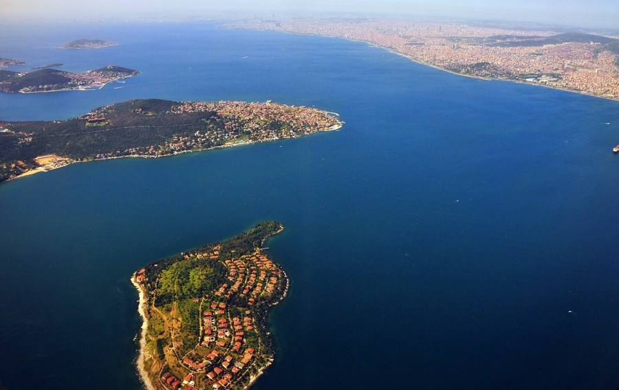 Adalar’da 16 binlik nüfus 32 bine çıkacak!