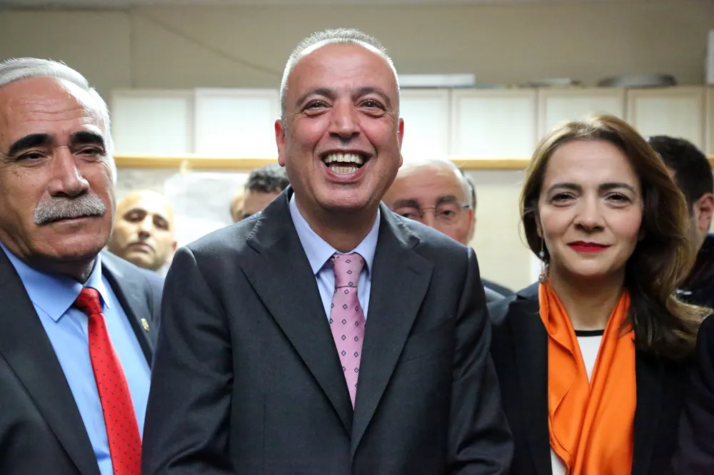 Battal İlgezdi 7 partinin ortak adayı olacak