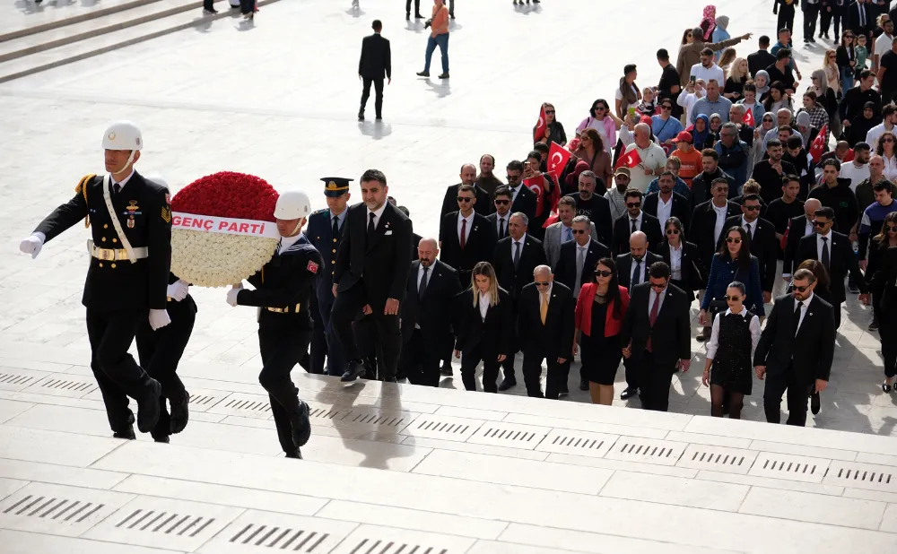 Genç Parti’nin yeni kadrosundan Anıtkabir