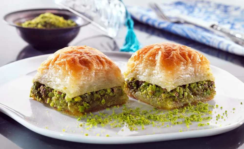 Bir dilim baklava 40 TL’ye satılıyor