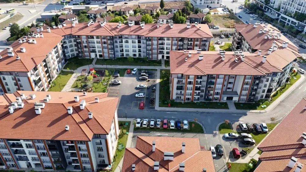 Konut fiyatları enflasyon karşısında 20 aydır eriyor!