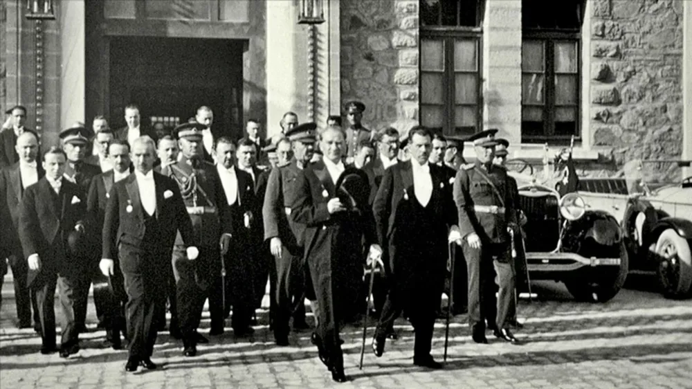 Cumhuriyeti kuranlar bütçe açığı vermedi