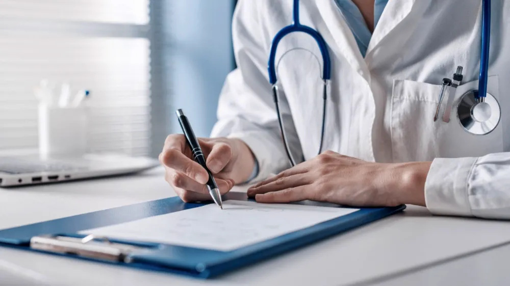 Doktorlara reklam içerikli paylaşımlar yasaklandı