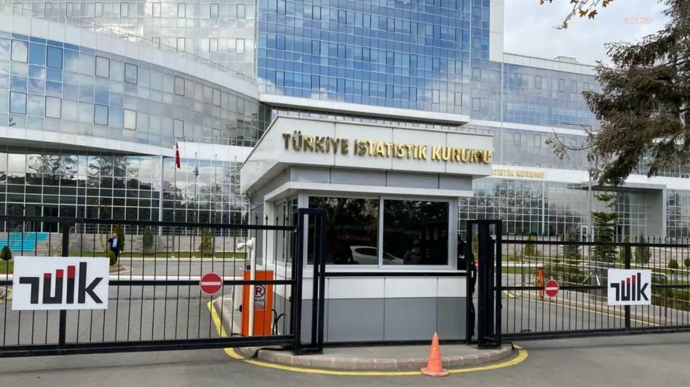 Sanayide istihdam azaldı