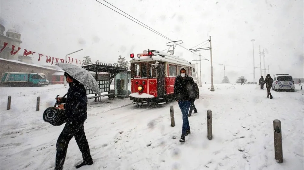 İstanbul da yoğun kar yağışı bekleniyor