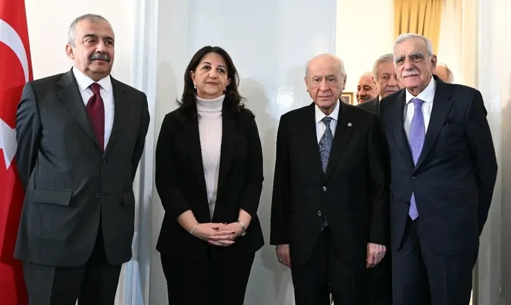 DEM Parti