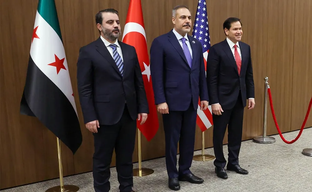 Suriye halkı kendi topraklarında yaşamalı