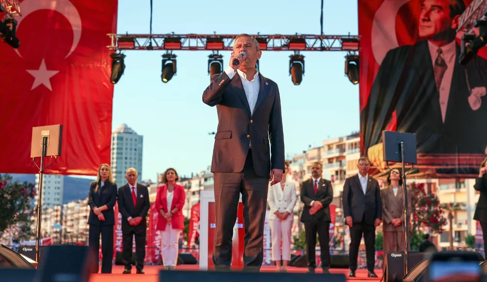 Bu mu turbun büyüğü; terbiyesizliğin büyüğü bu!