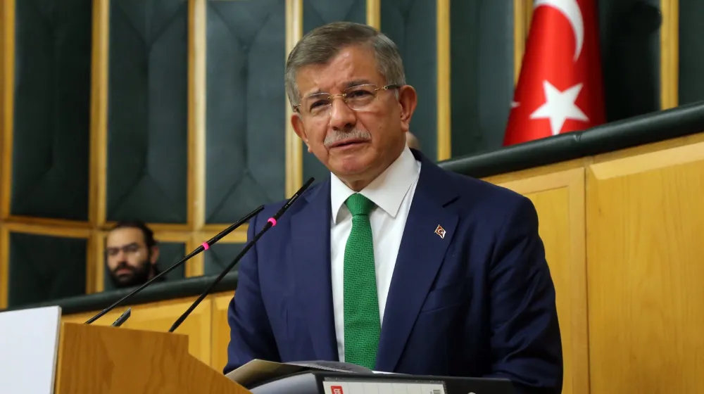 Kimse siyasi yasaklı olamaz