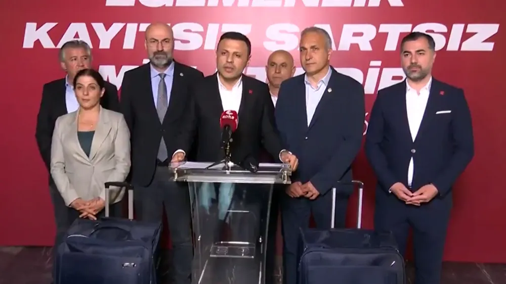 CHP, rehine siyasetiyle teslim alınamaz