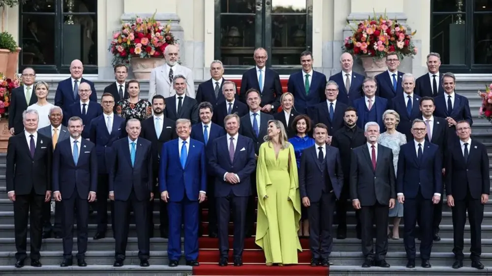 Cumhurbaşkanı Erdoğan, NATO liderleri fotoğrafında yer aldı