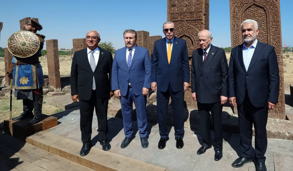 Bahçeli ve Erdoğan uzun süre sonra yan yana