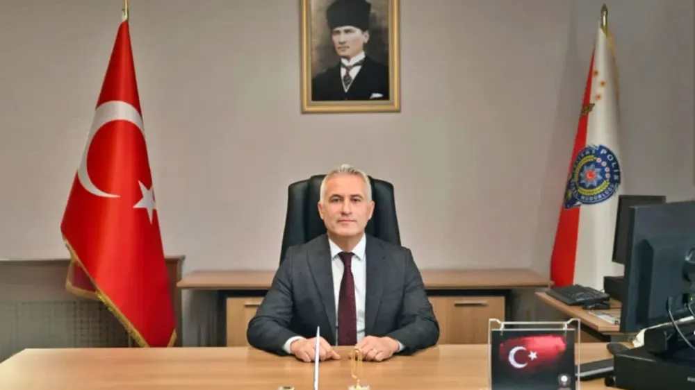 Atatürksüz 26 Ağustos skandalı koltuğundan etti